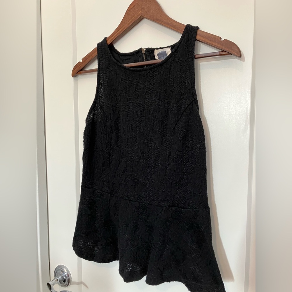 Black Fit-and-Flare Sleeveless Blouse. Size M.